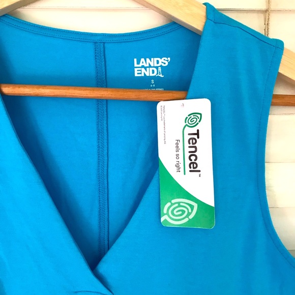 LANDS' END TANK TOP BLUE V-NECK WITH FRONT DETAIL WOMENS SMALL NEW WITH TAG - Picture 2 of 8